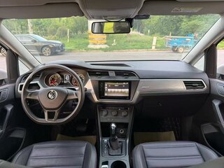 2022 Volkswagen Touran L II, белый, 1280000 рублей, вид 5