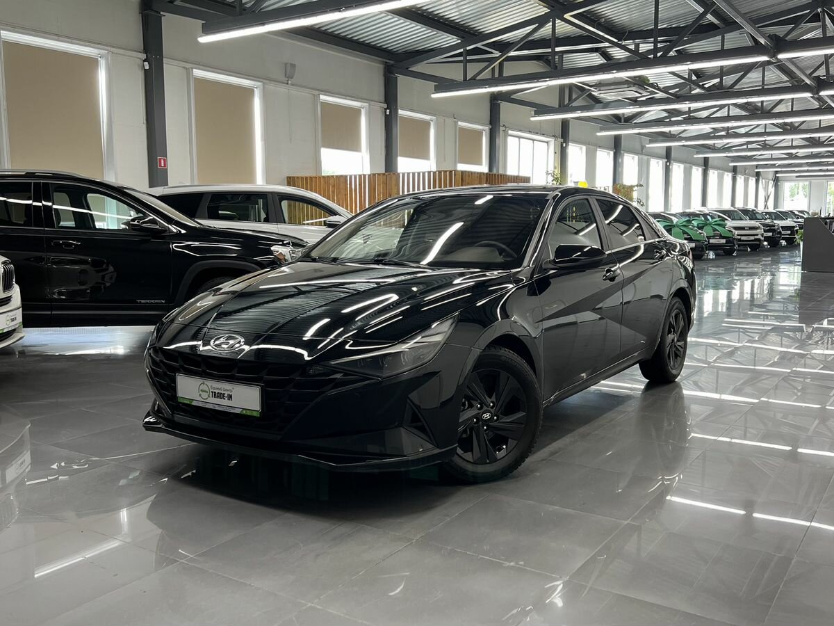 Hyundai Elantra VII (CN7)