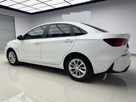 2023 Chevrolet Monza II Рестайлинг, белый, 1475000 рублей, вид 2