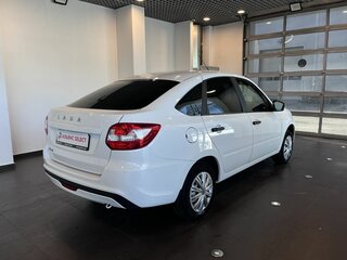2020 Lada (ВАЗ) Granta I Рестайлинг, белый, 534000 рублей, вид 3