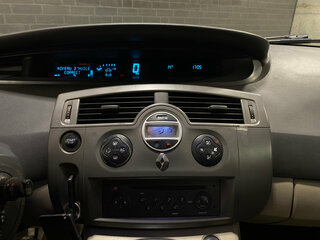 2008 Renault Scenic II Рестайлинг, серый, 280000 рублей, вид 3