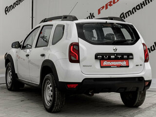2017 Renault Duster I Рестайлинг, белый, 920000 рублей, вид 4