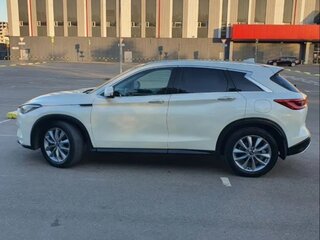 2021 Infiniti QX50 II, белый, 3000000 рублей, вид 3