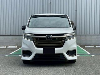 2021 Honda Stepwgn Spada V Рестайлинг, белый, 1950000 рублей, вид 2