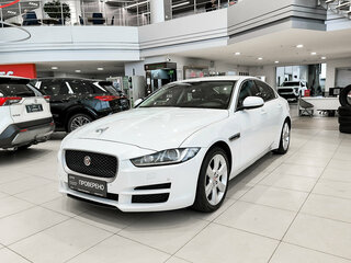 Jaguar XE I