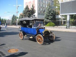 1914 Ford Model T, синий, 5900000 рублей, вид 1