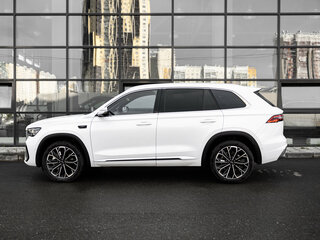 2026 Geely Monjaro (Xingyue L) I Рестайлинг 2, белый, 4270000 рублей, вид 3