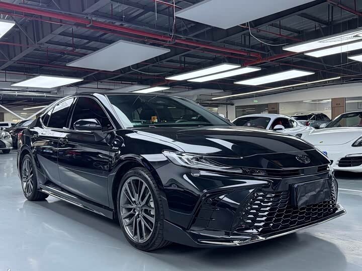 Toyota Camry IX (XV80) China Market