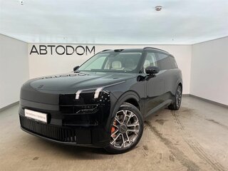 Lynk & Co 900