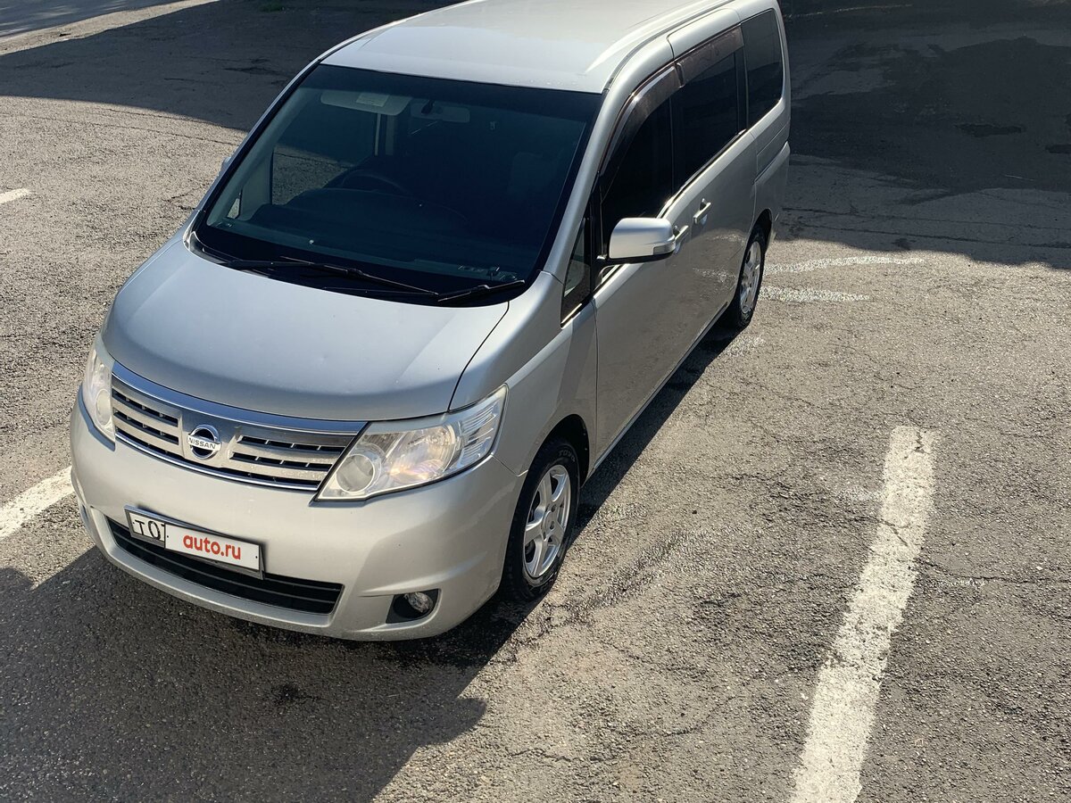 Nissan Serena 2010