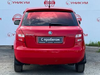 2013 Skoda Fabia II Рестайлинг, красный, 329000 рублей, вид 4