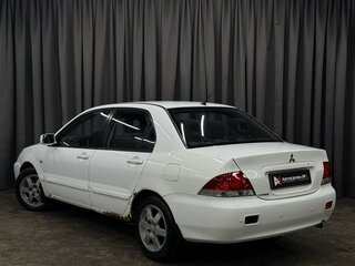 2009 Mitsubishi Lancer Classic IX Рестайлинг, белый, 349777 рублей, вид 2