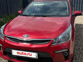 2017 Kia Rio IV, красный, 1400000 рублей, вид 3