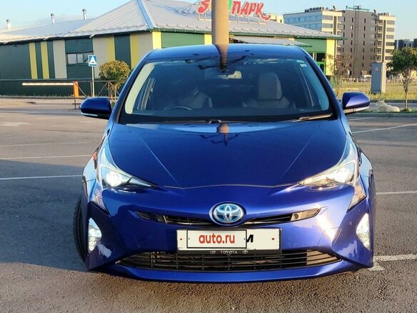 2016 Toyota Prius IV (XW50), синий, 1680000 рублей - вид 2