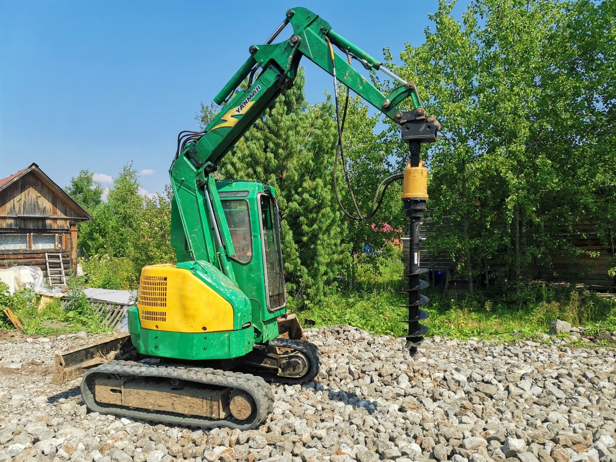 Гидровращатель на манипулятор для винтовых свай