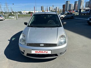 2005 Ford Fiesta Mk5, серебристый, 320000 рублей, вид 1