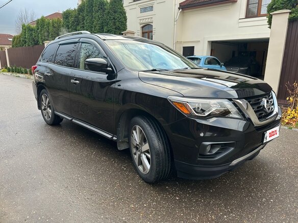 2019 Nissan Pathfinder IV Рестайлинг, чёрный, 2400000 рублей - вид 2