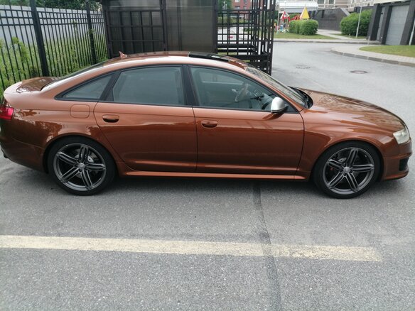 2010 Audi RS 6 II (C6), коричневый - вид 4