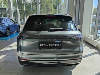 2026 Geely EX5 EM-i, серый, 3939215 рублей, вид 4
