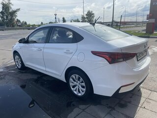 2019 Hyundai Solaris II, белый, 750000 рублей, вид 5