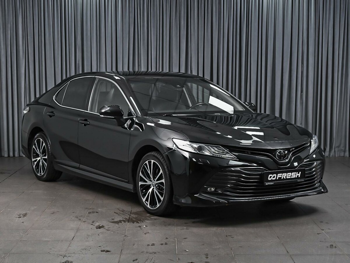 Toyota Camry VIII (XV70)