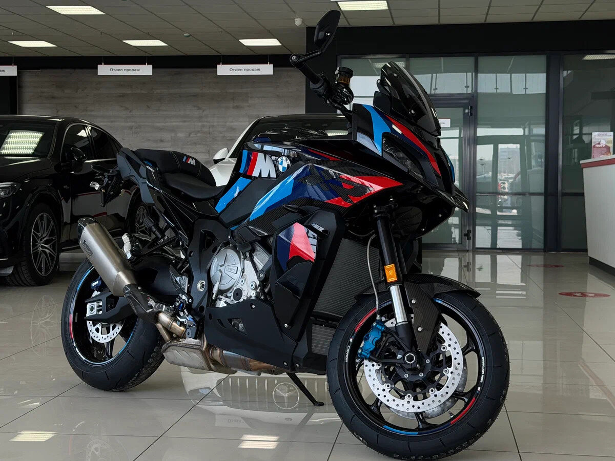 BMW M 1000 XR