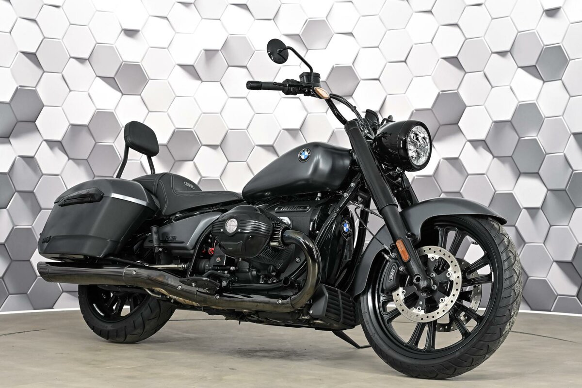BMW R 18