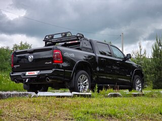 2020 Ram 1500 Quad Cab V, чёрный, 6500000 рублей, вид 4