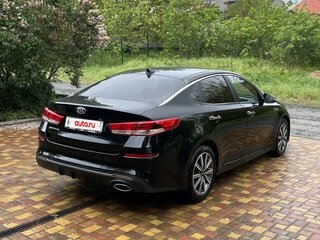 2019 Kia Optima IV Рестайлинг, чёрный, 1770000 рублей, вид 4