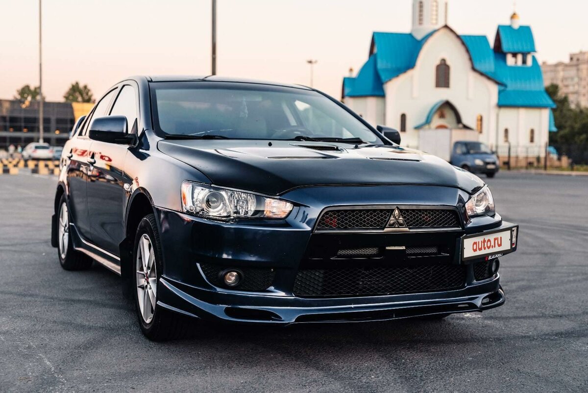 Купить б/у Mitsubishi Lancer X 1.8 CVT (143 л.с.) бензин