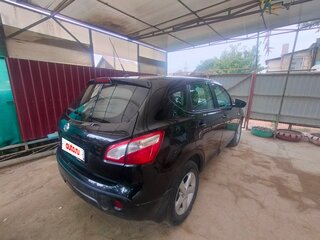 2013 Nissan Qashqai I Рестайлинг, чёрный, 930000 рублей, вид 4