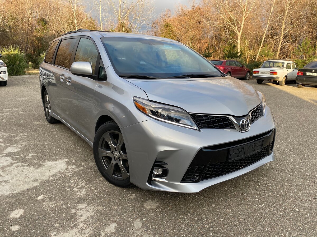 Toyota Sienna 2010 se