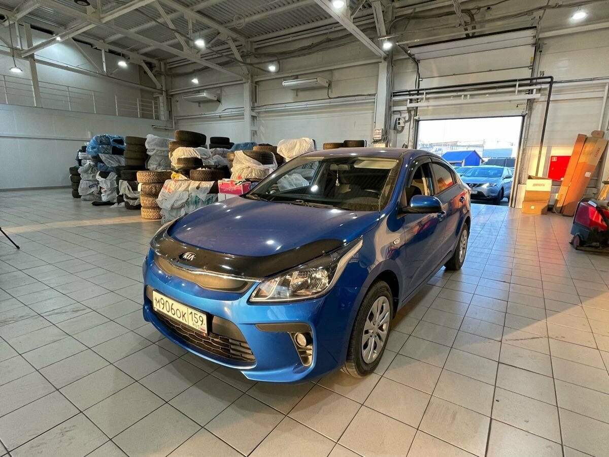 Купить б/у Kia Rio IV 1.4 MT (100 л.с.) бензин механика в Перми: синий ...