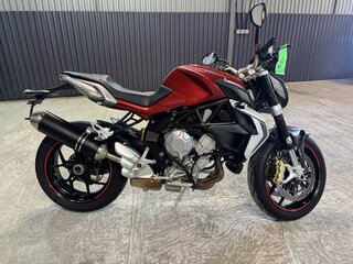 2014 MV Agusta Brutale 800, красный, 610000 рублей, вид 1