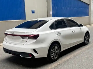 2023 Kia K3 II (China Market) Рестайлинг, белый, 1500300 рублей, вид 5