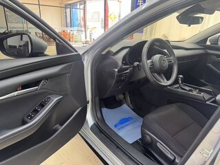 2022 Mazda 3 IV (BP), серый, 1500000 рублей, вид 5