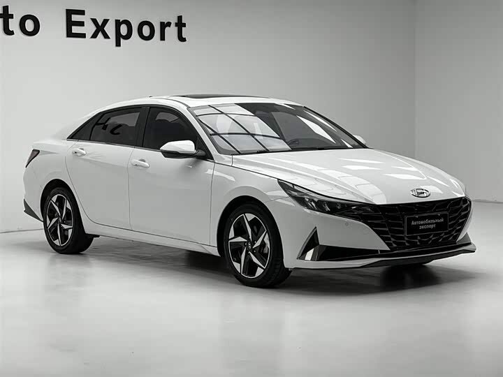 Hyundai Elantra VII (CN7)