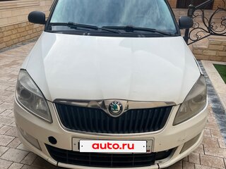 2012 Skoda Fabia II Рестайлинг, белый, 290000 рублей, вид 1