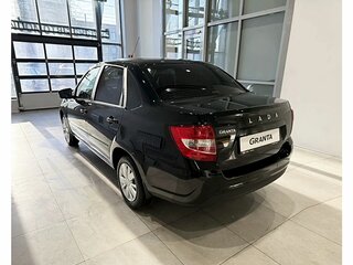 2026 Lada (ВАЗ) Granta I Рестайлинг, чёрный, 1135850 рублей, вид 4