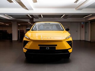 2026 Omoda C5 II, жёлтый, 2349000 рублей, вид 2