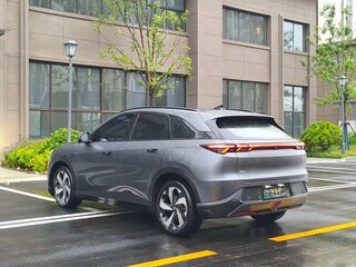 2024 Arcfox Alpha T5 I, серый, 3900000 рублей, вид 4