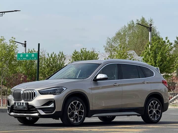 BMW X1 Long 20Li sDrive II (F48) Рестайлинг