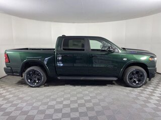 2026 Ram 1500 Crew Cab eTorque V Рестайлинг, зелёный, 7452000 рублей, вид 3