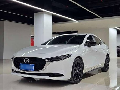 2023 Mazda 3 Axela IV (BP), белый, 1690000 рублей, вид 1