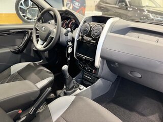 2026 Lada (ВАЗ) Largus Cross I Рестайлинг, белый, 1942000 рублей, вид 5