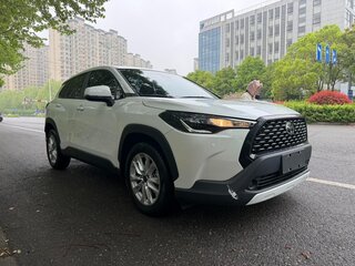 2022 Toyota Corolla Cross I, белый, 3260700 рублей, вид 2