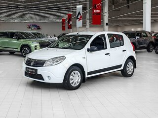2013 Renault Sandero I, белый, 520000 рублей, вид 1