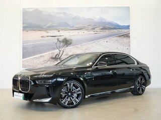 2025 BMW i7 xDrive60 I (G70), чёрный, 13400000 рублей, вид 1