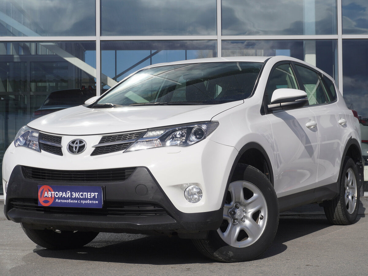 Toyota RAV4 IV (XA40)