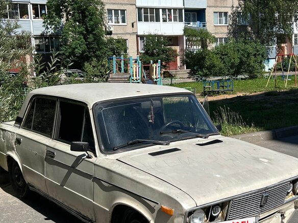 1997 Lada (ВАЗ) 2106, бежевый - вид 2